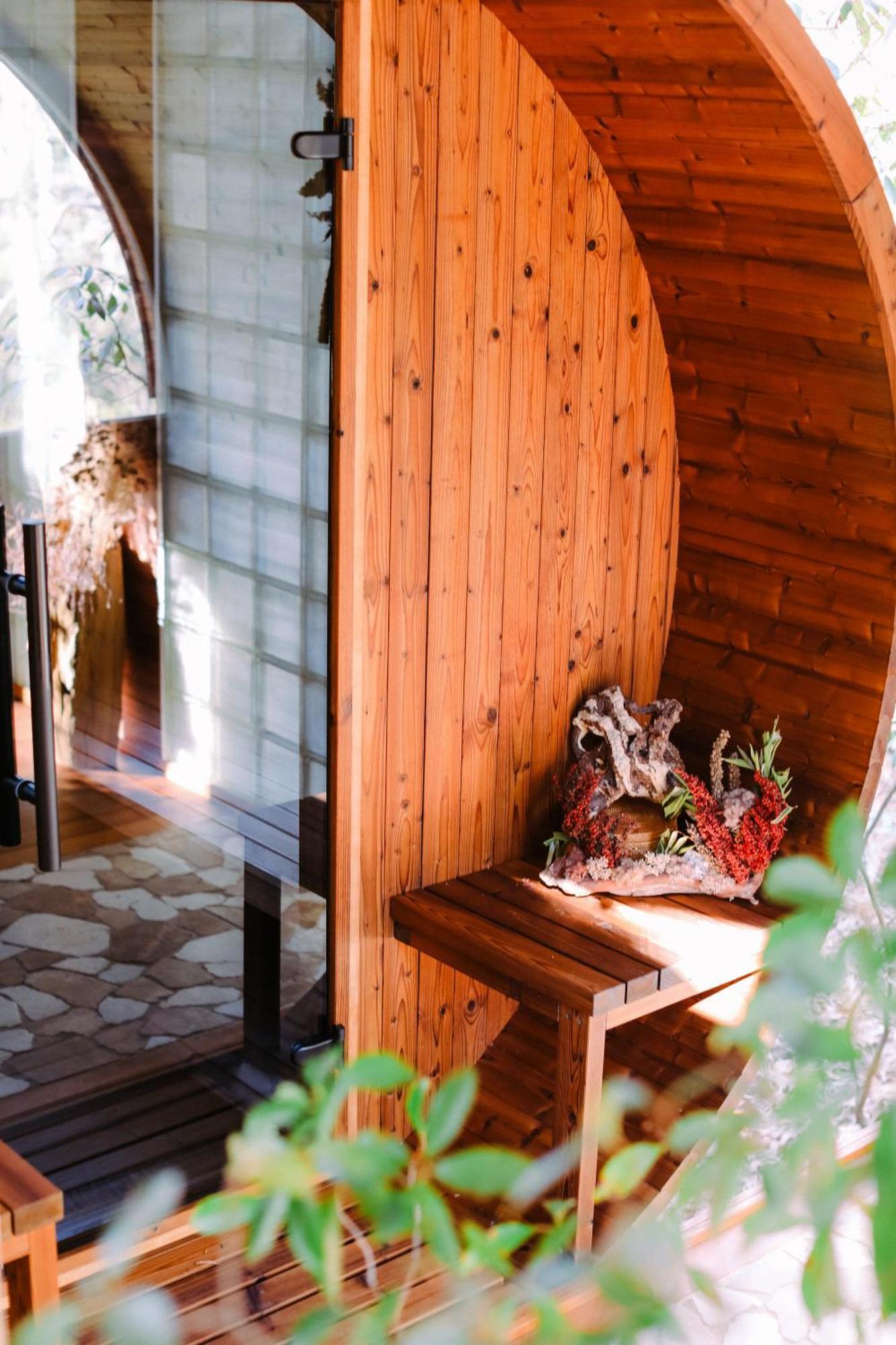 Apartamento The Forest Bathhouse - Sauna, Soak, & Luxury *