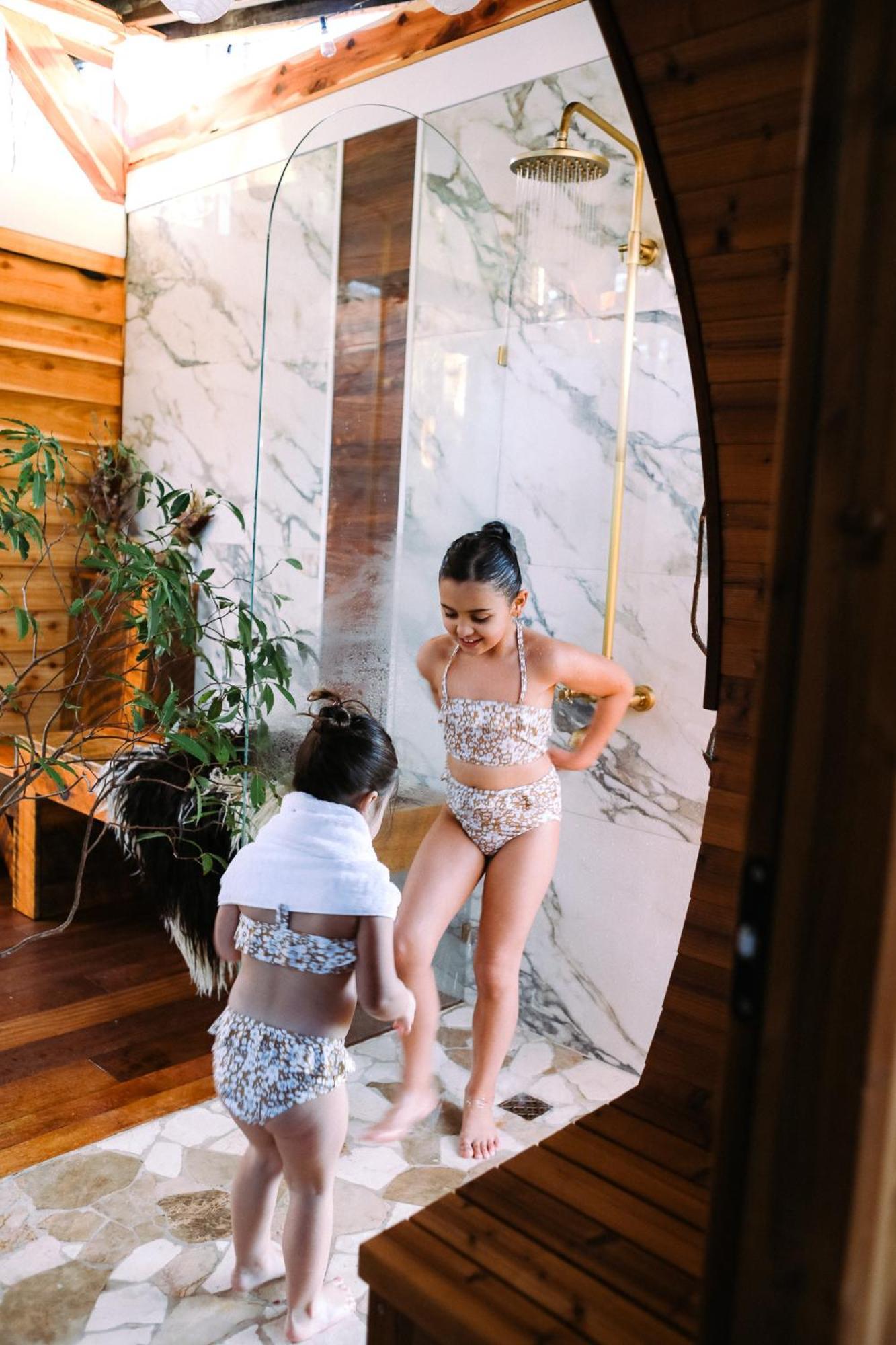 The Forest Bathhouse - Sauna, Soak, & Luxury Apartamento